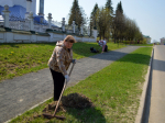 В субботнике приняла участие администрация.